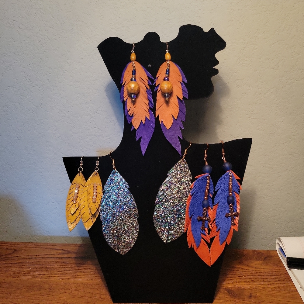 4 pairs of fish hook feather earrings